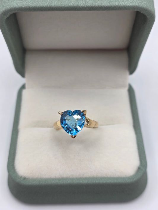 9ct gold blue topaz heart ring
