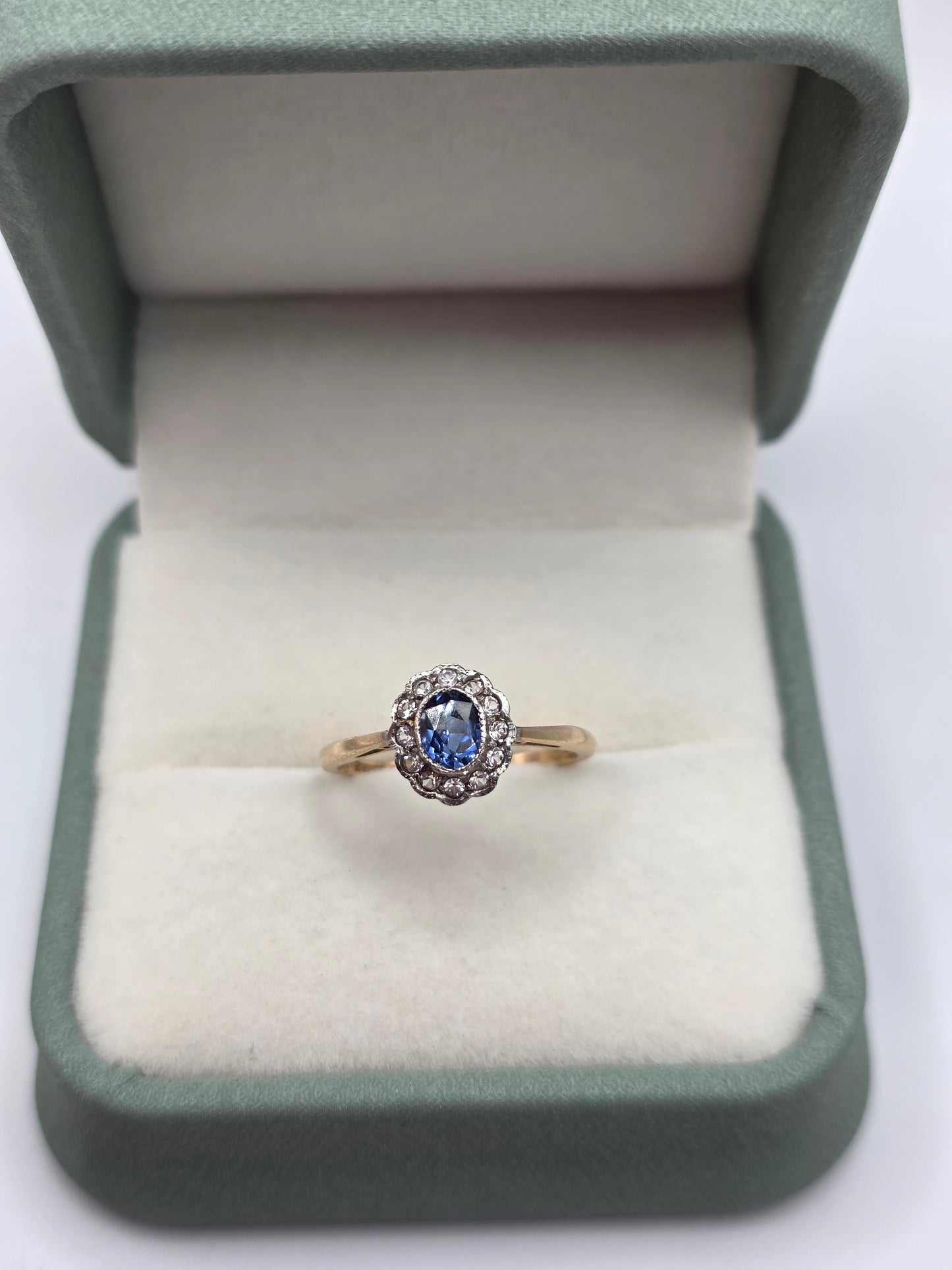 9ct gold sapphire and zircon ring