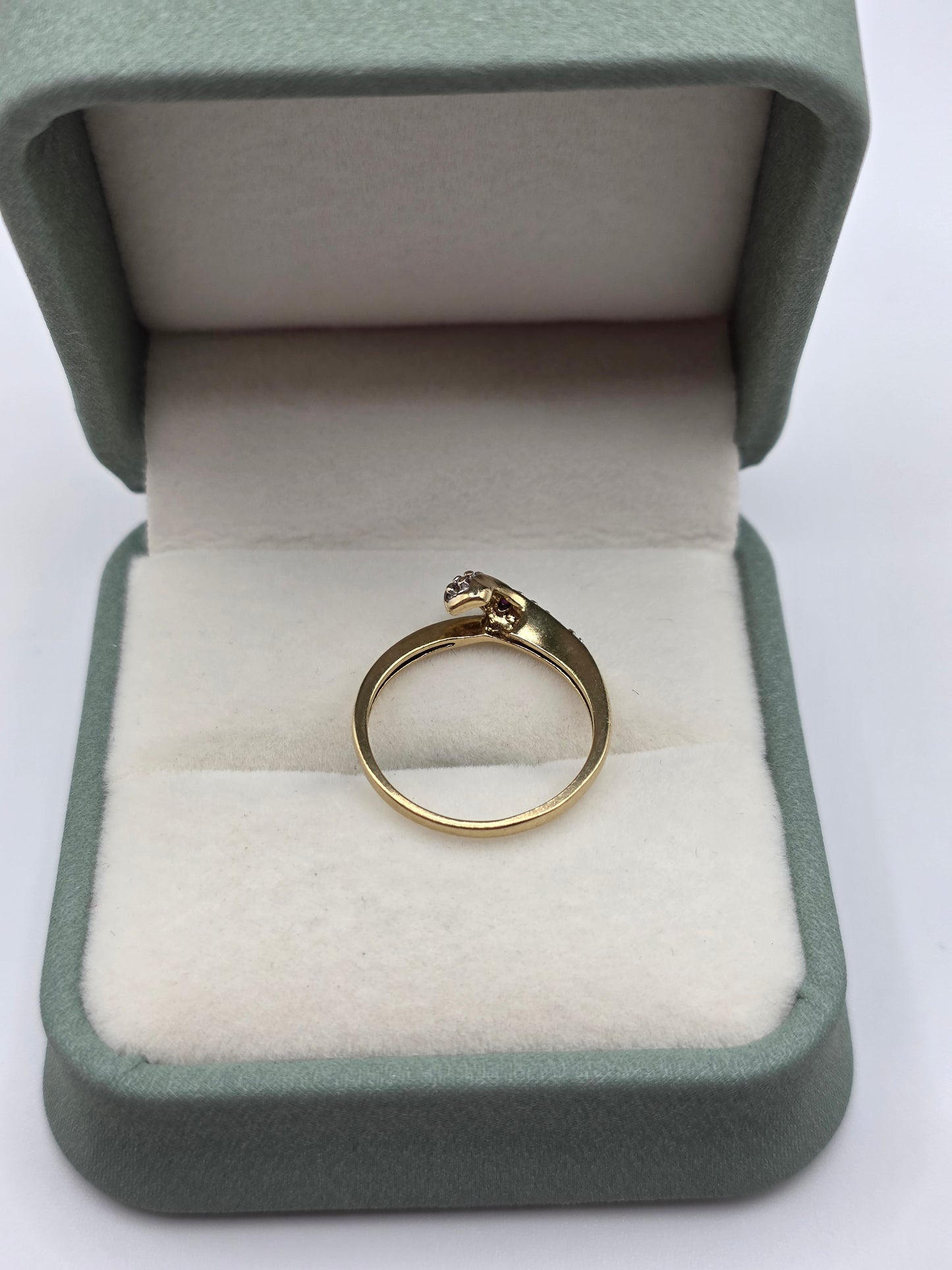 9ct gold ruby and diamond ring
