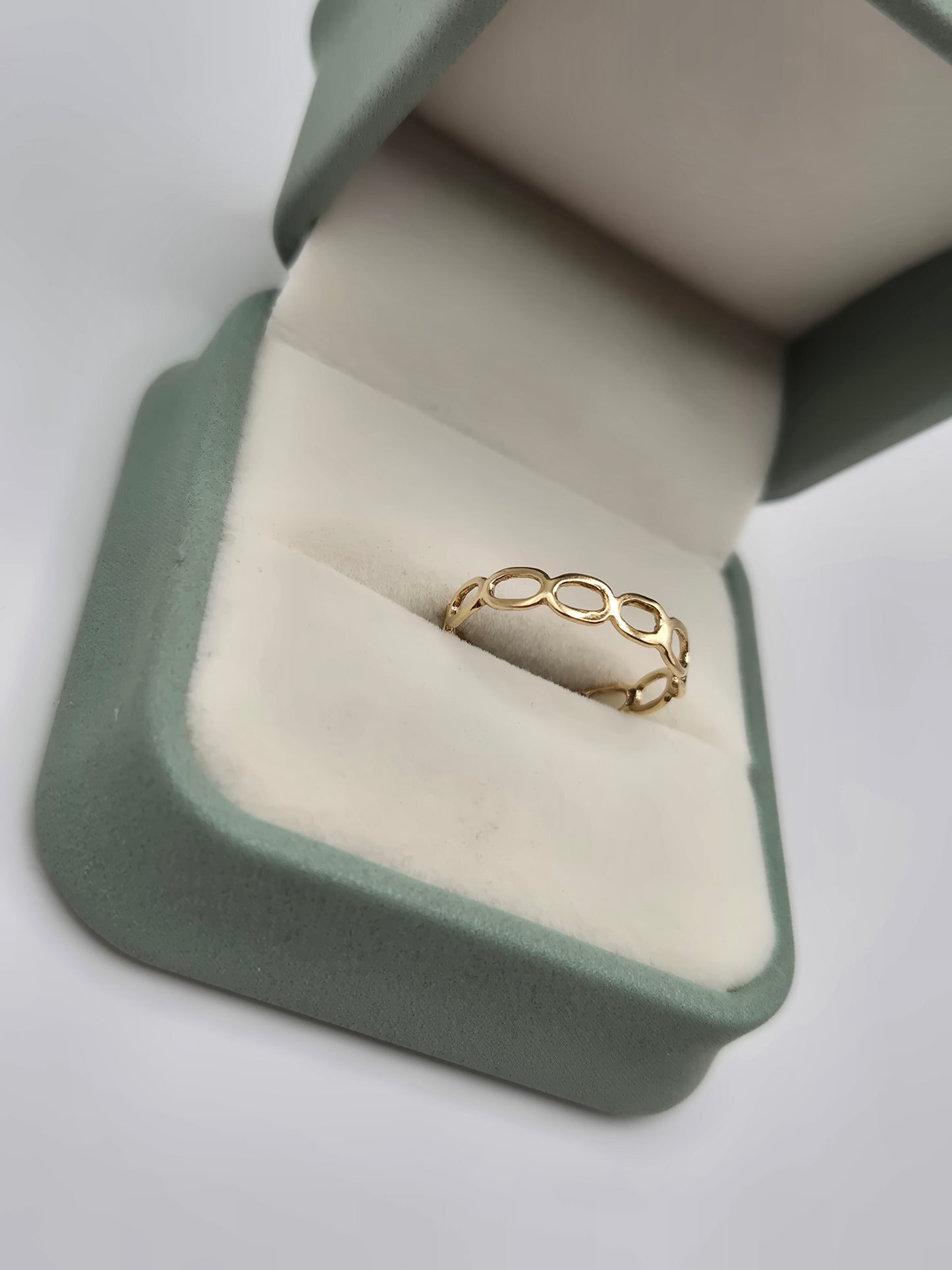 9ct gold ring