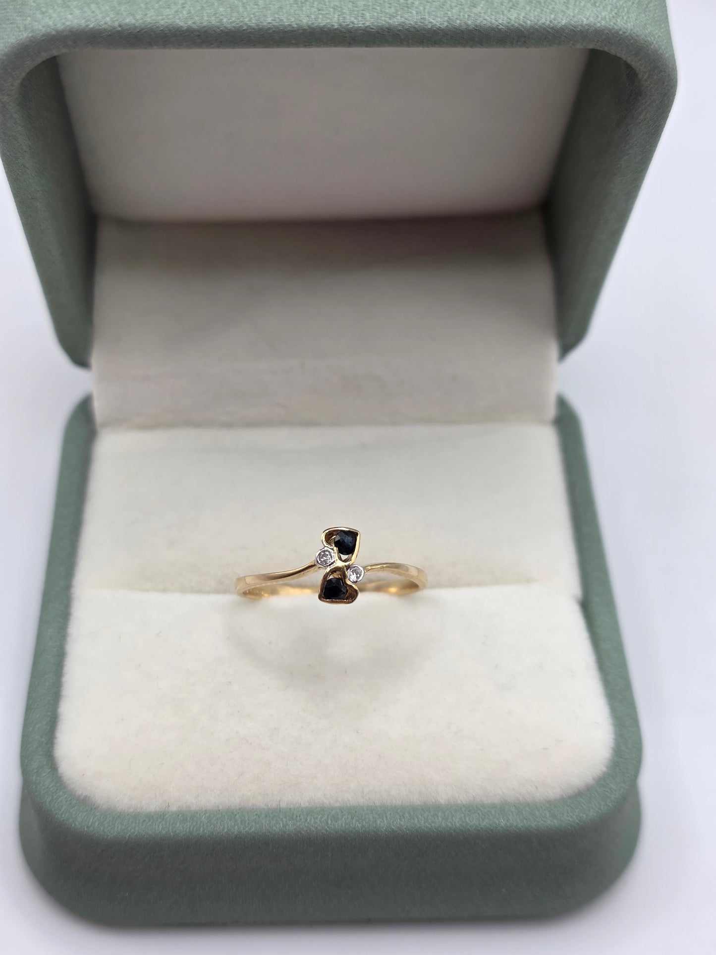 9ct gold sapphire and diamond heart ring