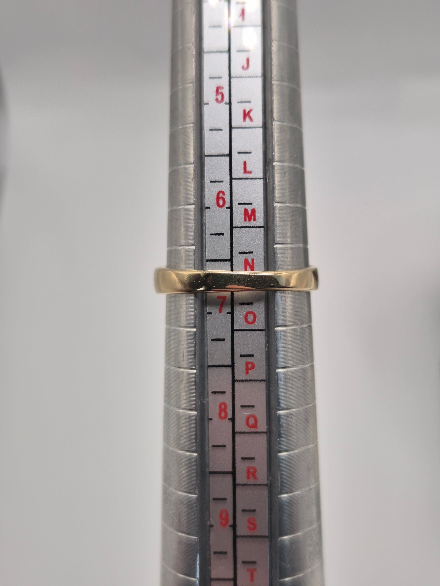 18ct gold diamond ring