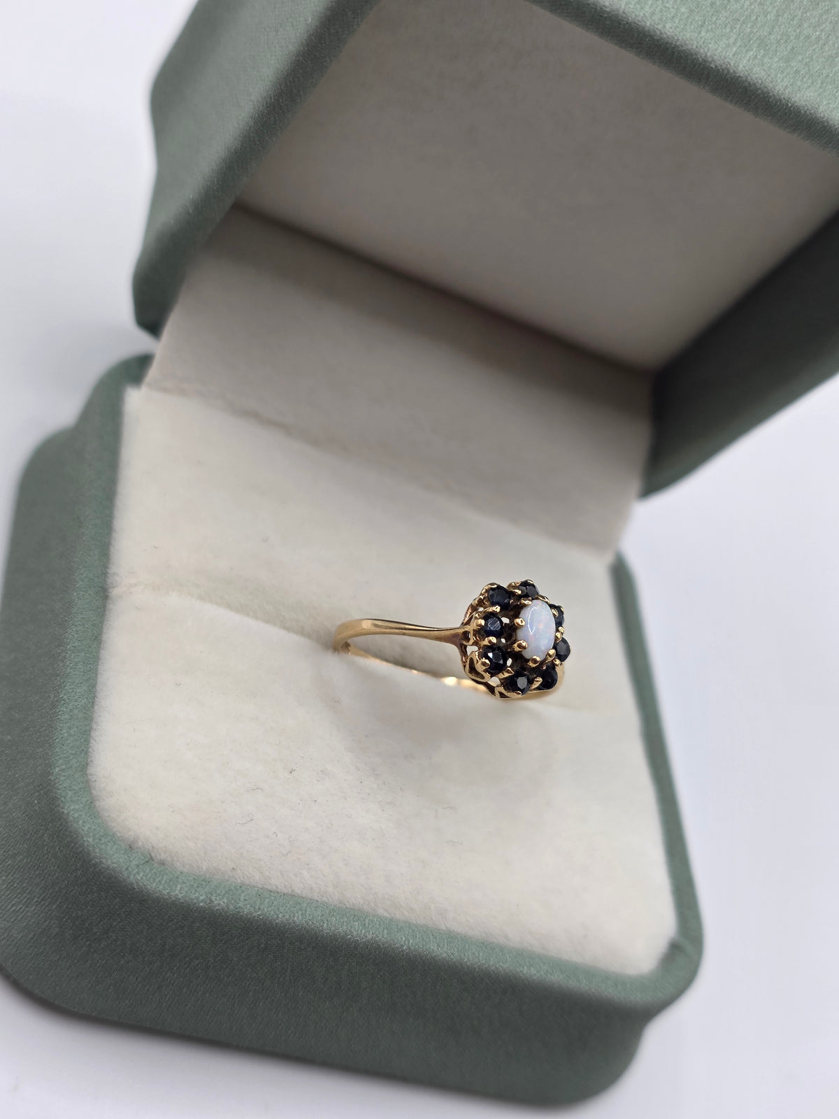 9ct gold opal and sapphire ring