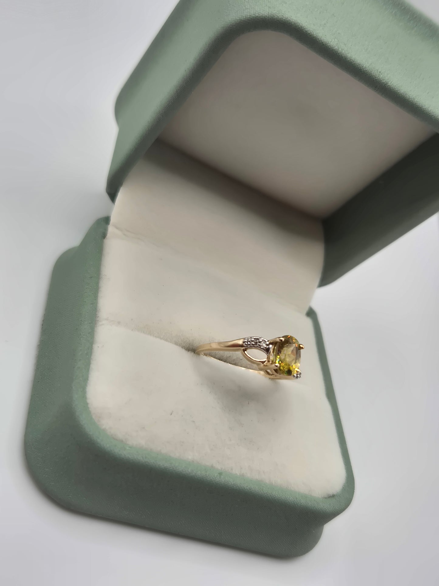 9ct gold citrine and zircon ring