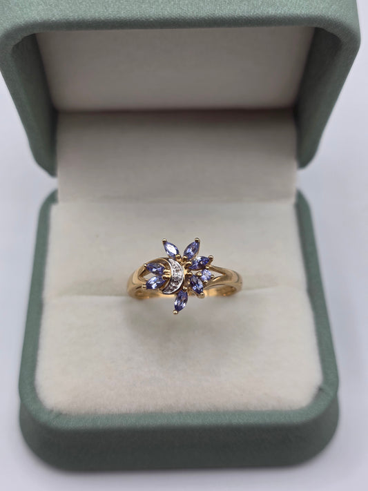 9ct gold tanzanite and diamond ring