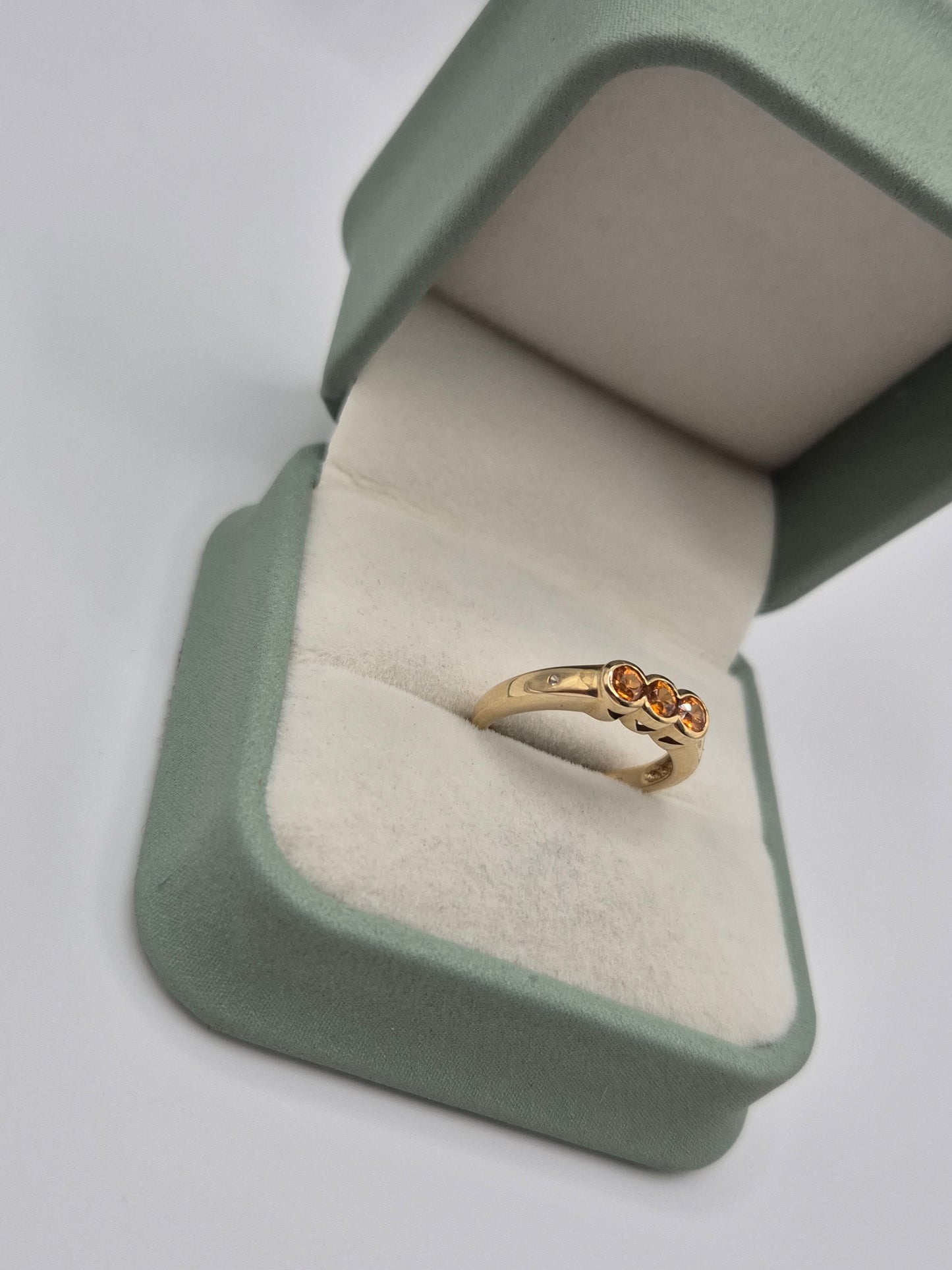 9ct gold orange sapphire ring