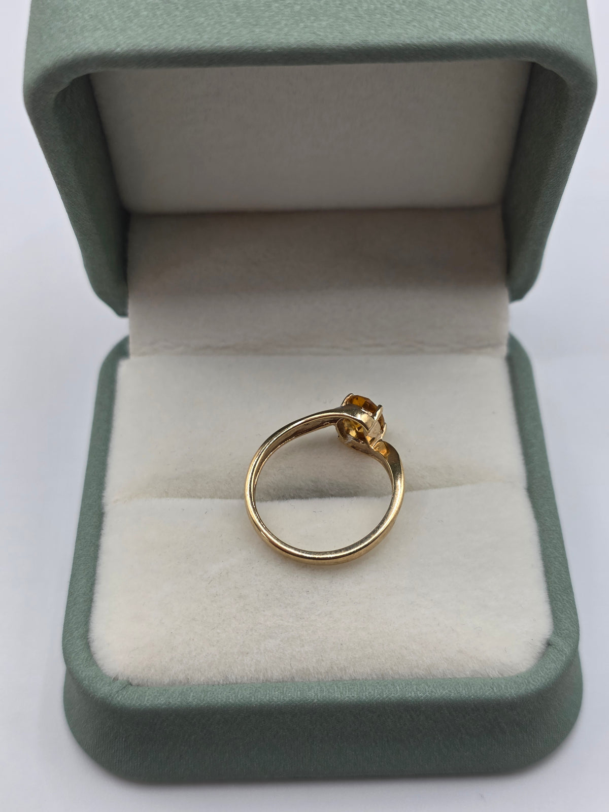 9ct gold citrine and diamond ring