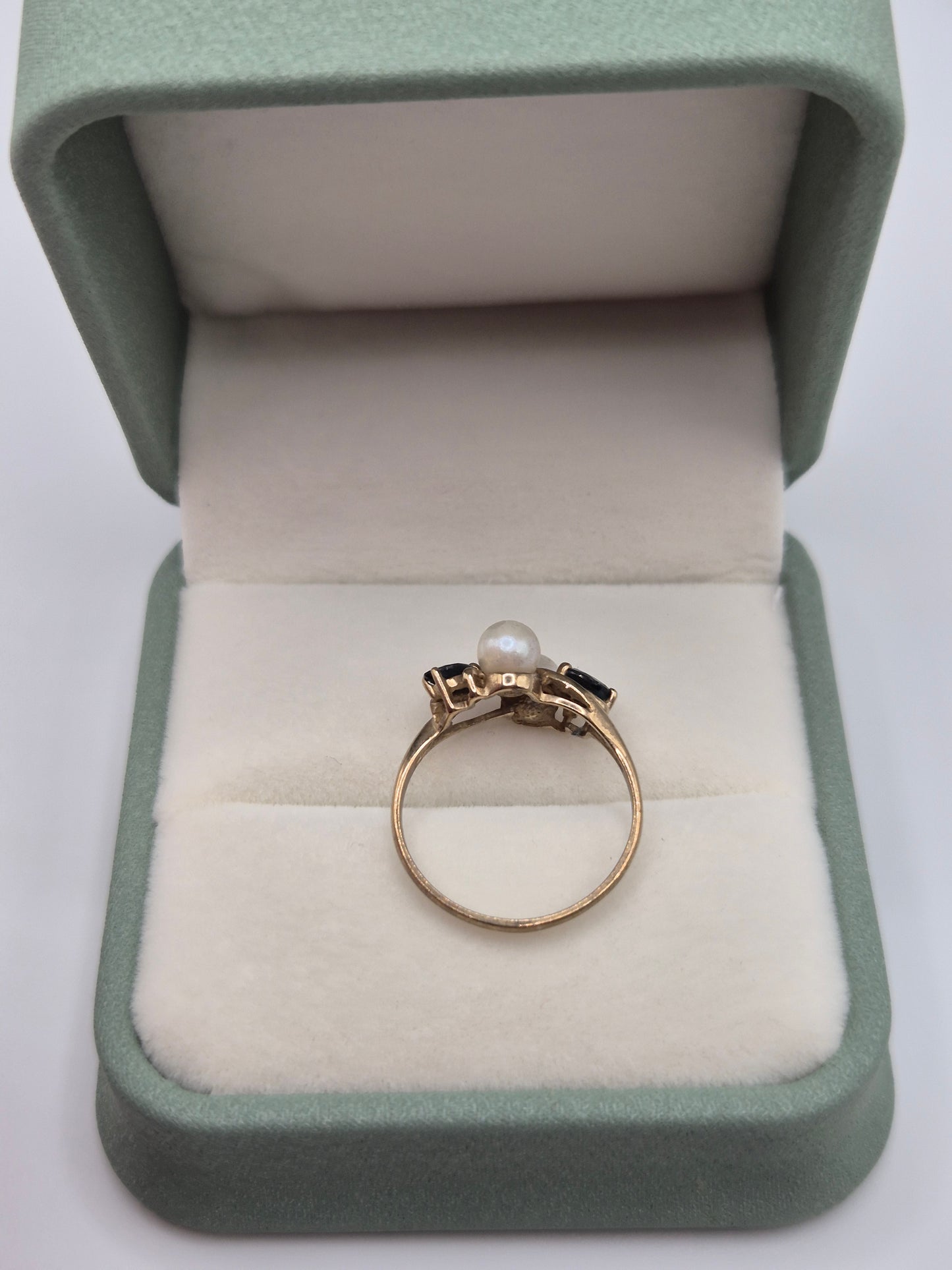 9ct gold sapphire and pearl ring