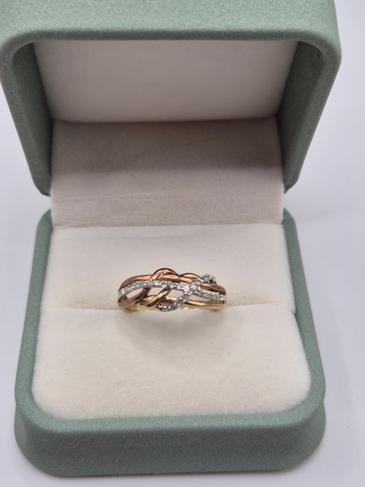 9ct tri gold diamond ring
