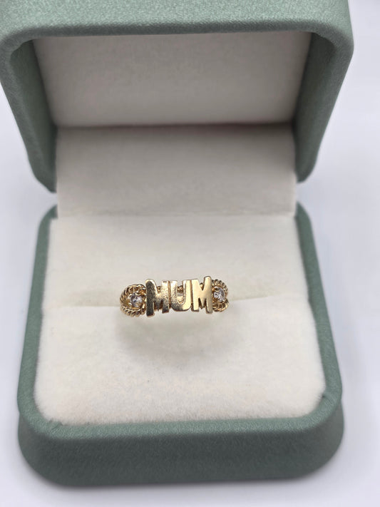 9ct gold mum cz ring