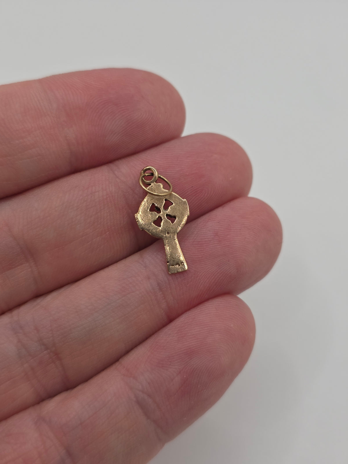 9ct gold celtic cross charm