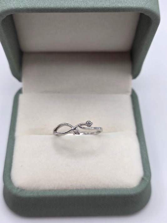 9ct white gold diamond ring