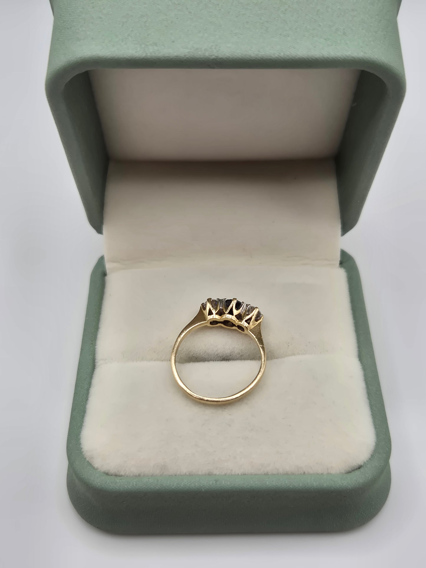 9ct gold sapphire and cz ring