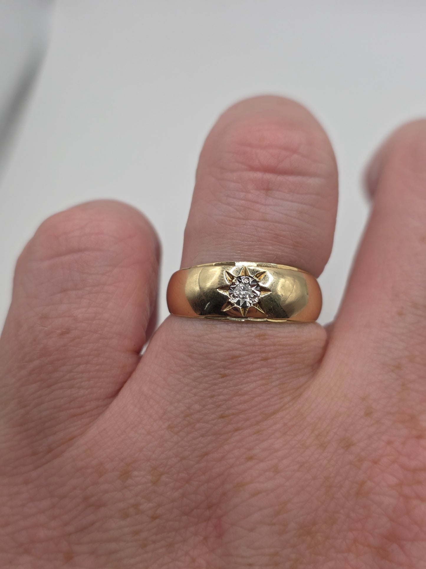 9ct gold diamond gypsy ring