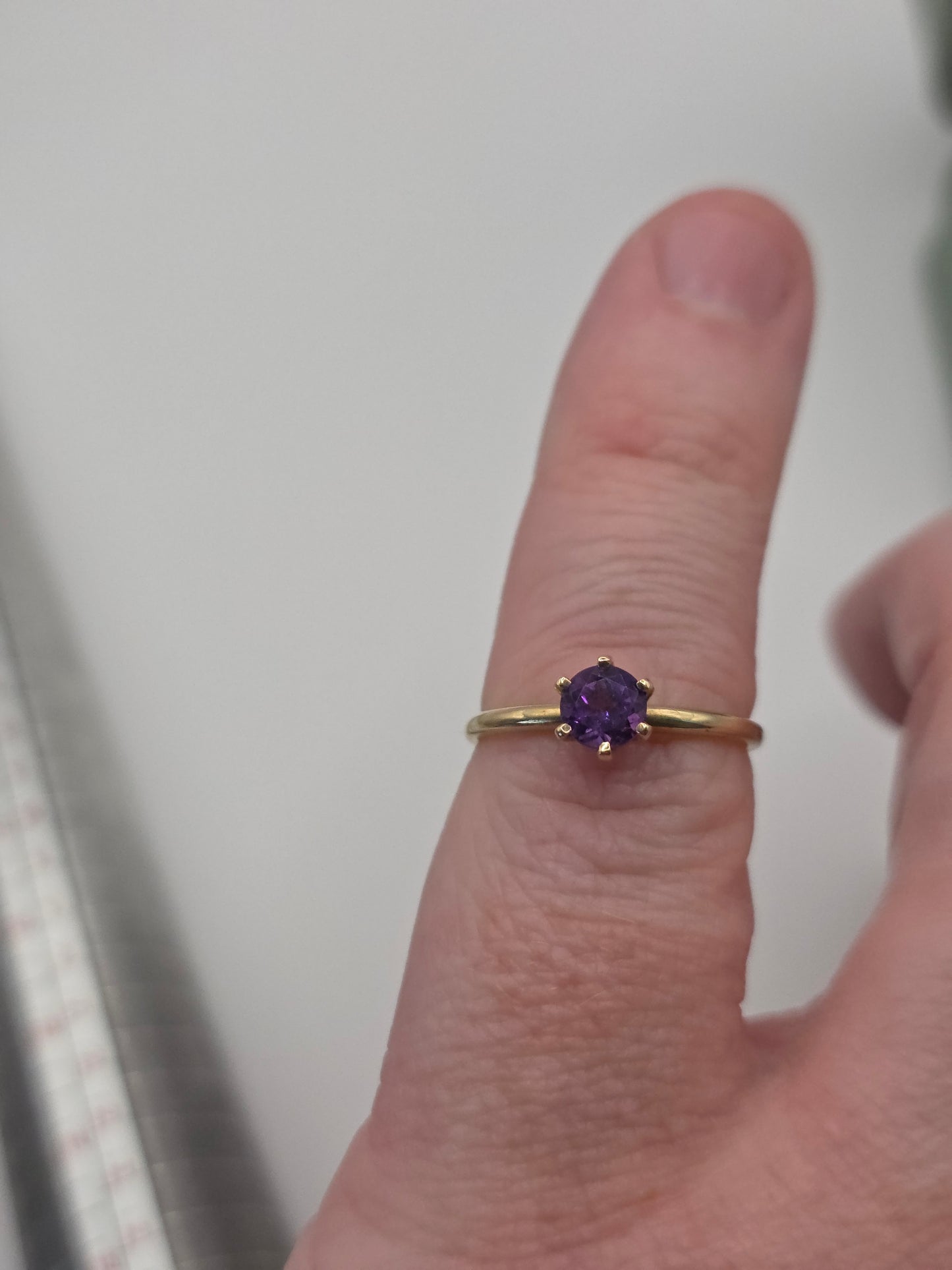9ct gold amethyst ring
