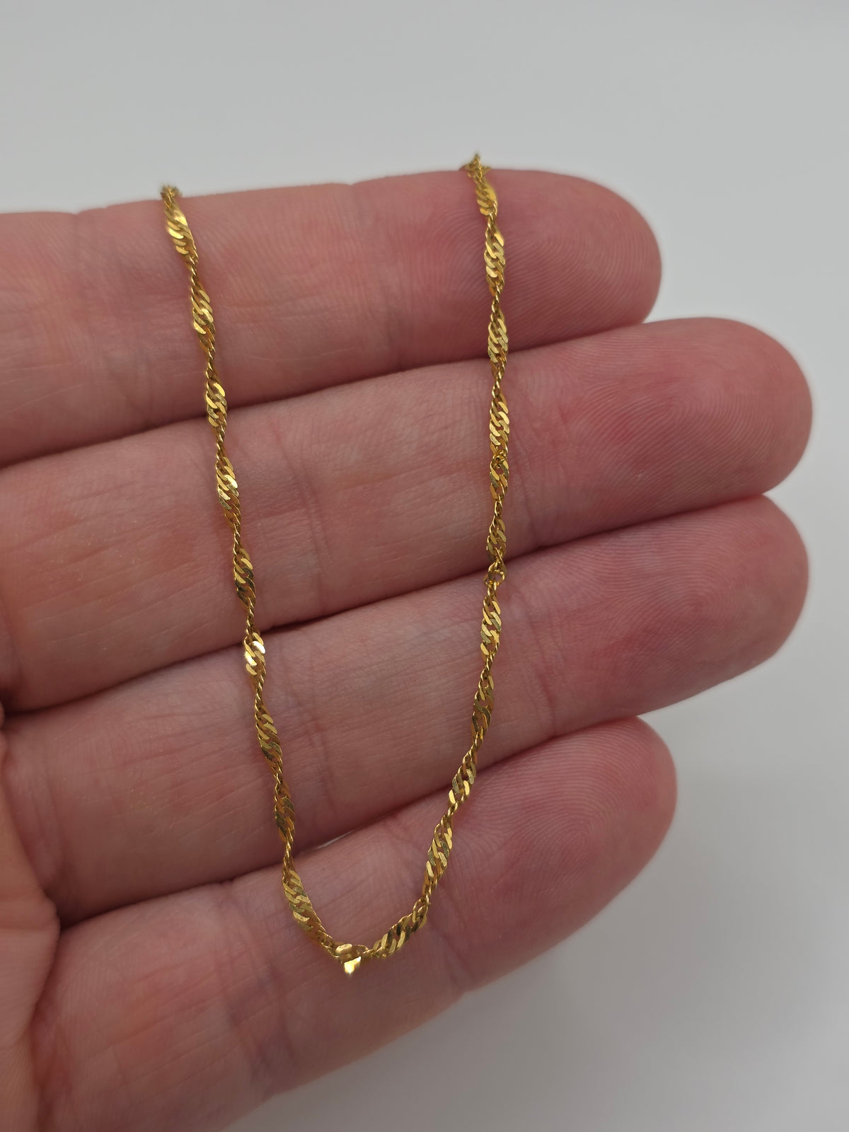 9ct gold twist link chain (94)