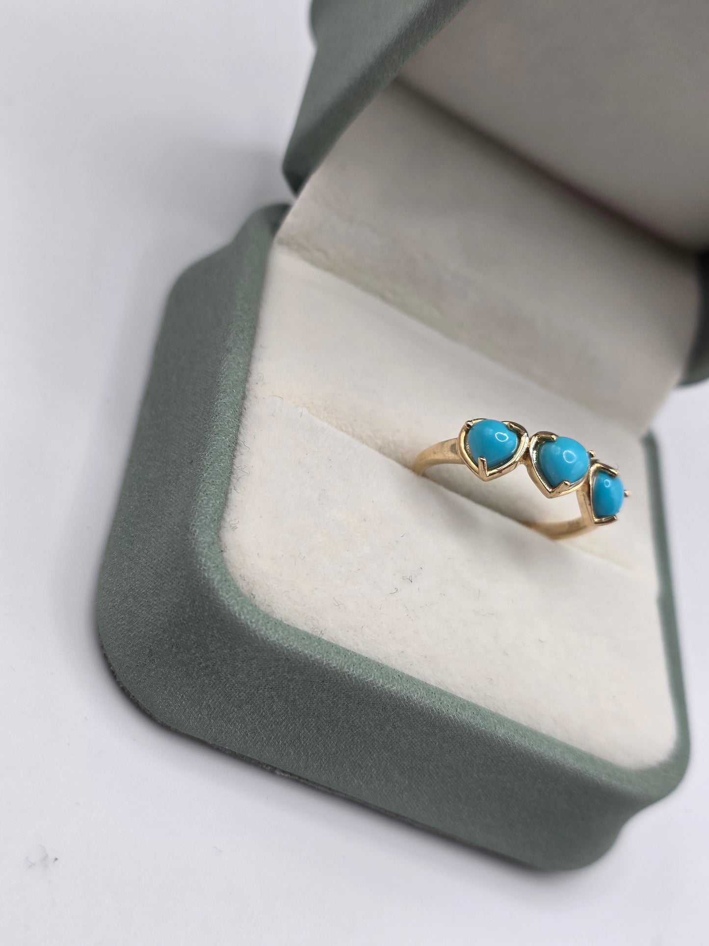 9ct gold turquoise ring
