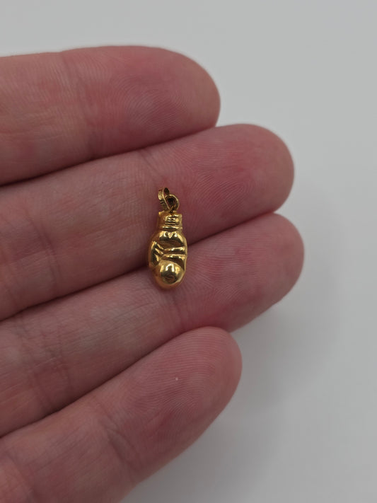 9ct gold boxing glove charm