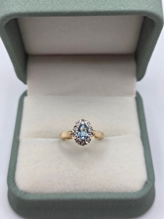 9ct gold aquamarine and diamond ring