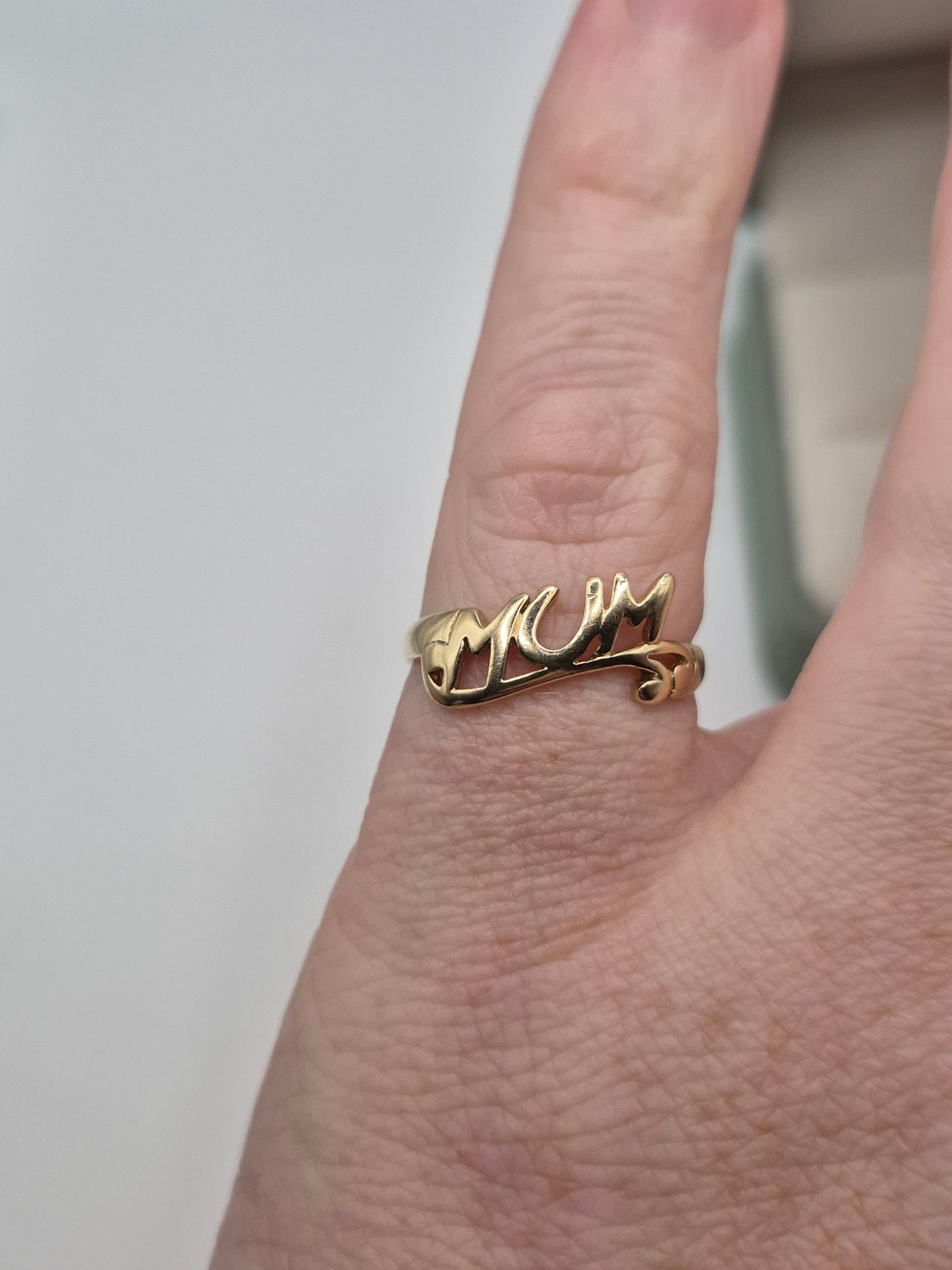 9ct gold mum ring