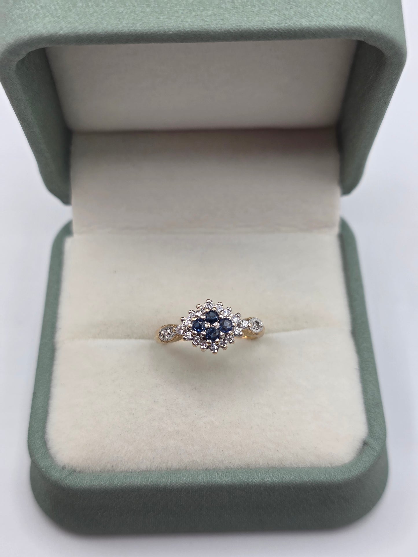 9ct gold sapphire and diamond ring