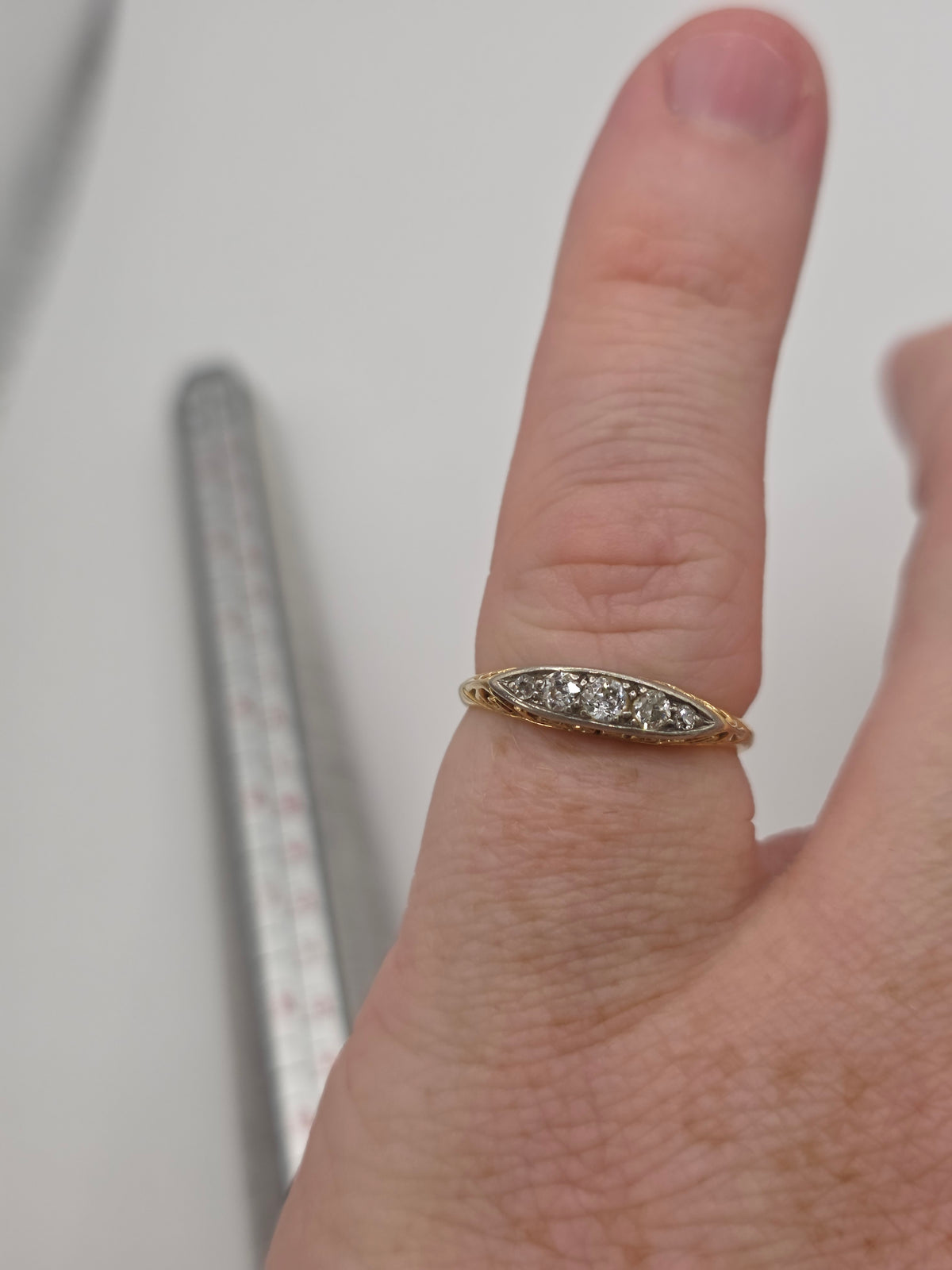 Antique 18ct gold diamond ring