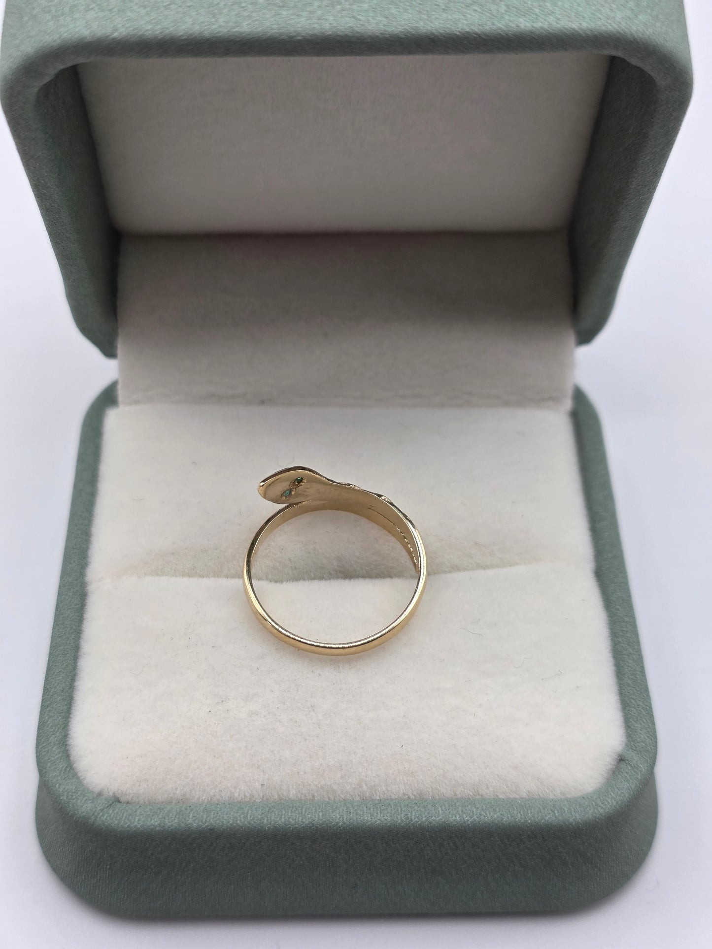 9ct gold emerald snake ring