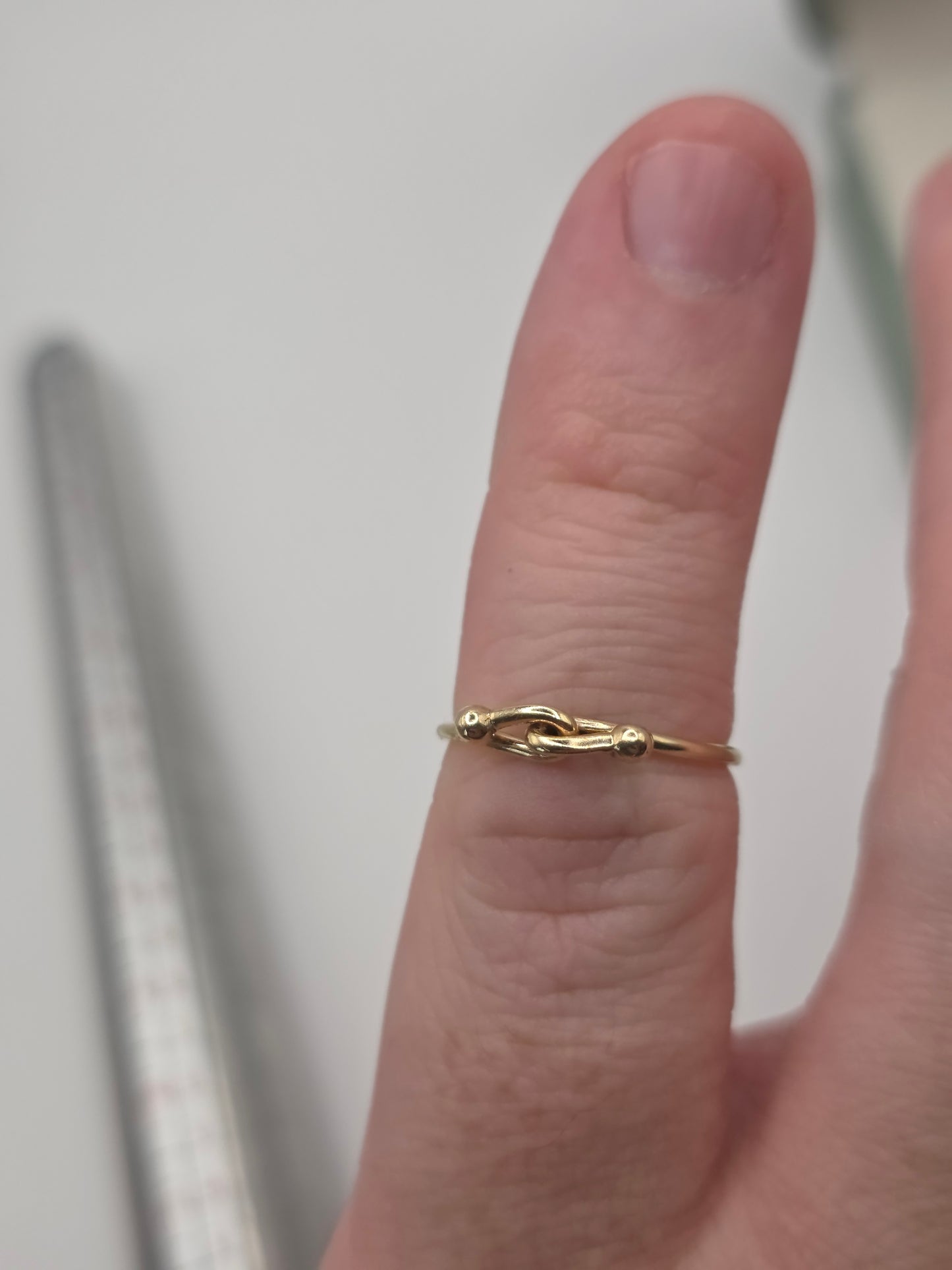 9ct gold knot ring