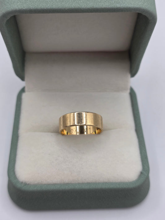 9ct gold band ring