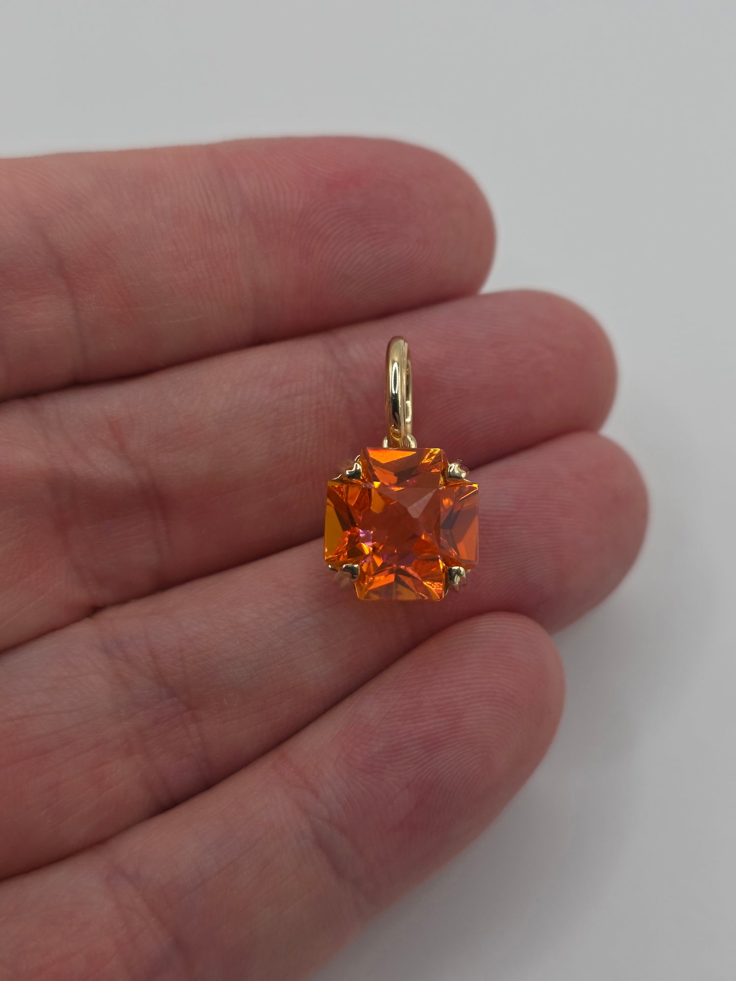 9ct gold glen lehrer pendant