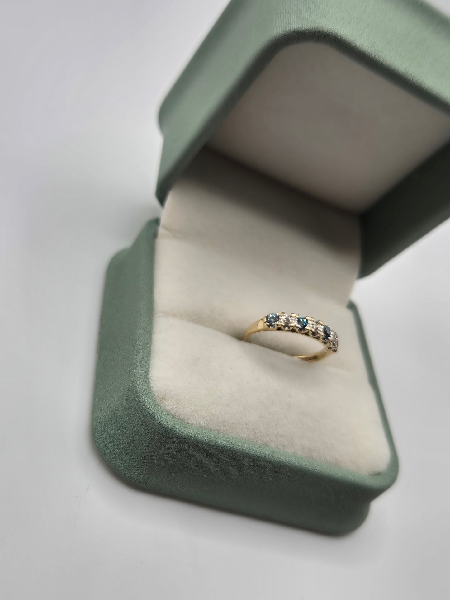9ct gold topaz and diamond ring
