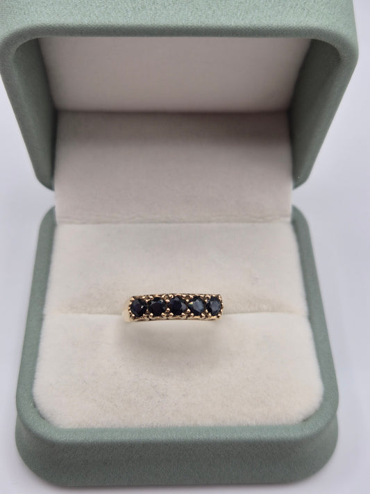 9ct gold sapphire ring