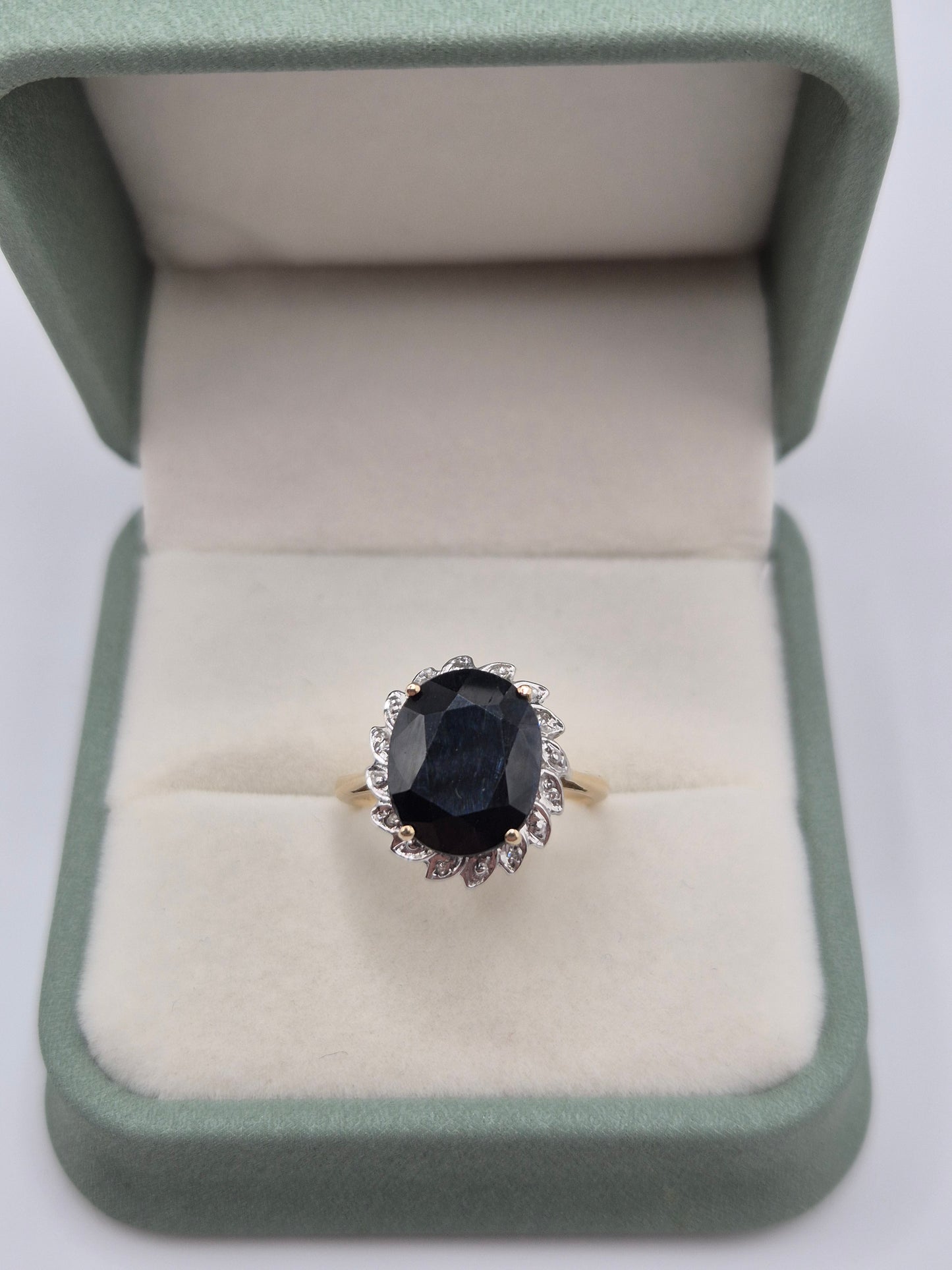 9ct gold sapphire and diamond ring