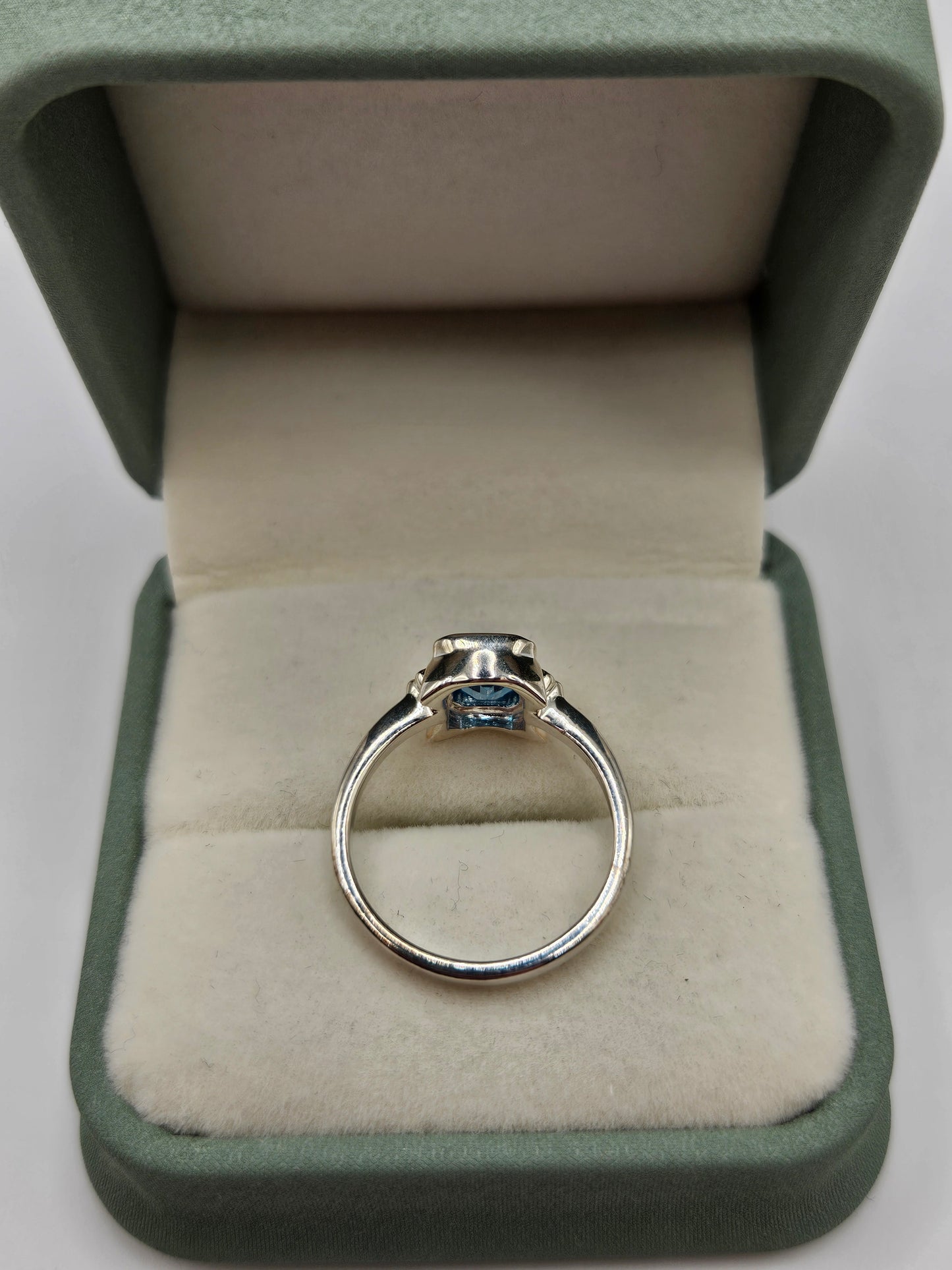 Silver topaz ring