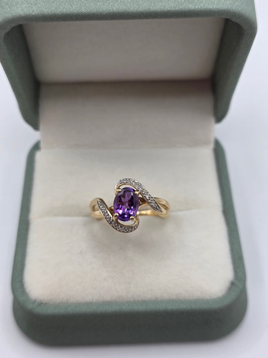 9ct gold amethyst and diamond ring