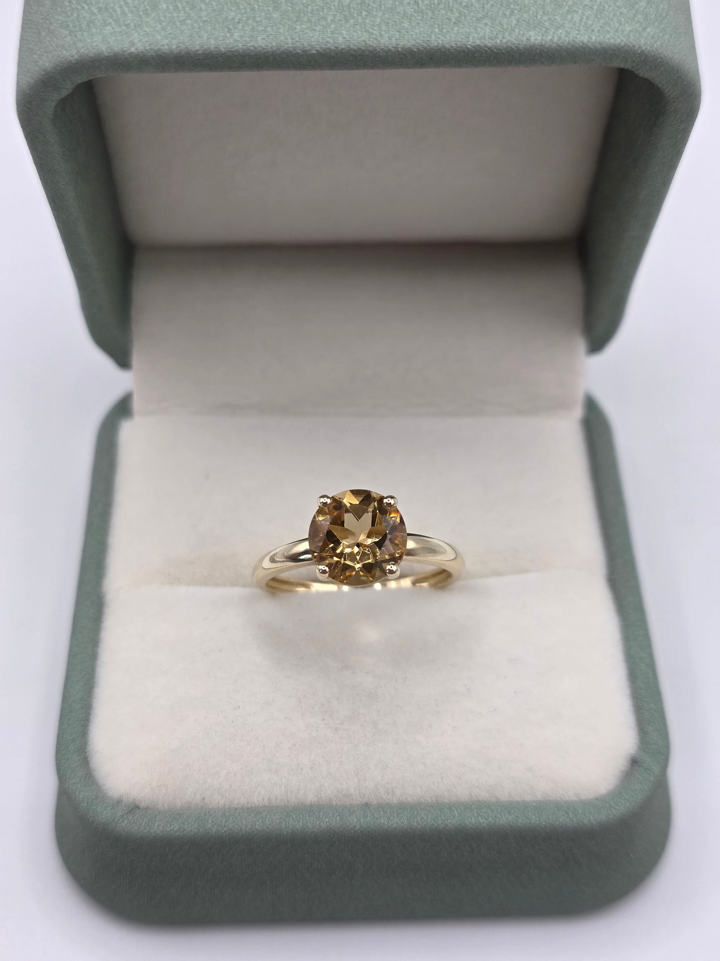 9ct gold citrine ring