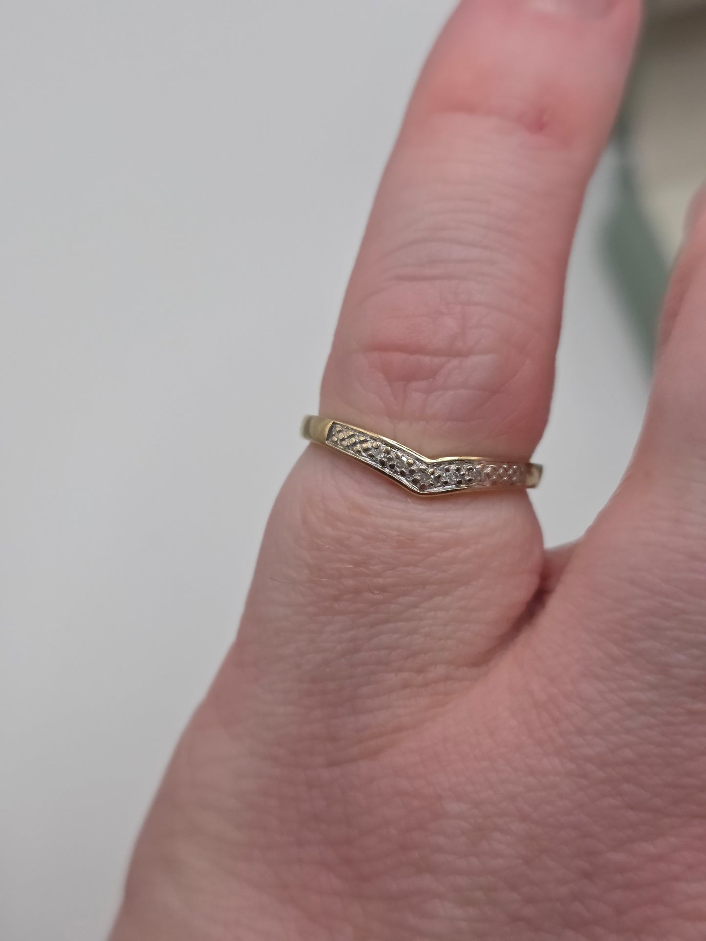 9ct gold diamond wishbone ring