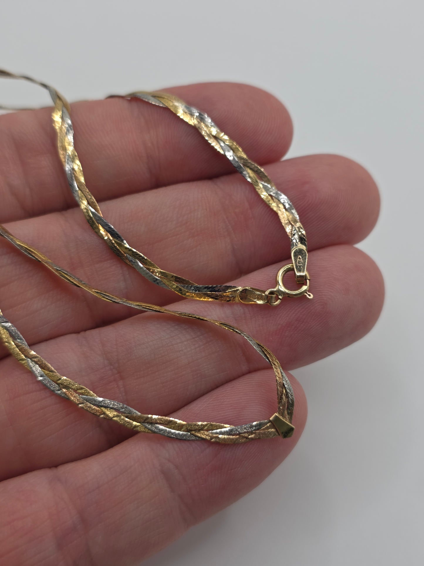 9ct tri gold chain (67)