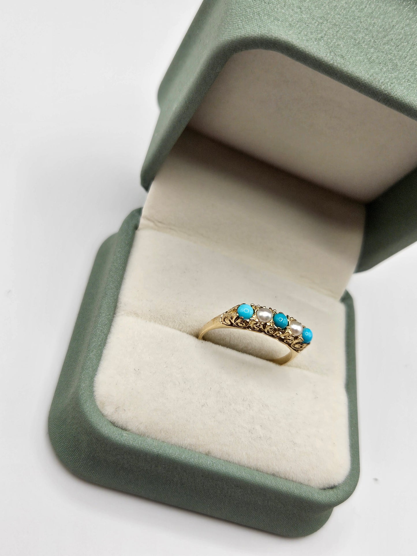 9ct gold turquoise and pearl ring