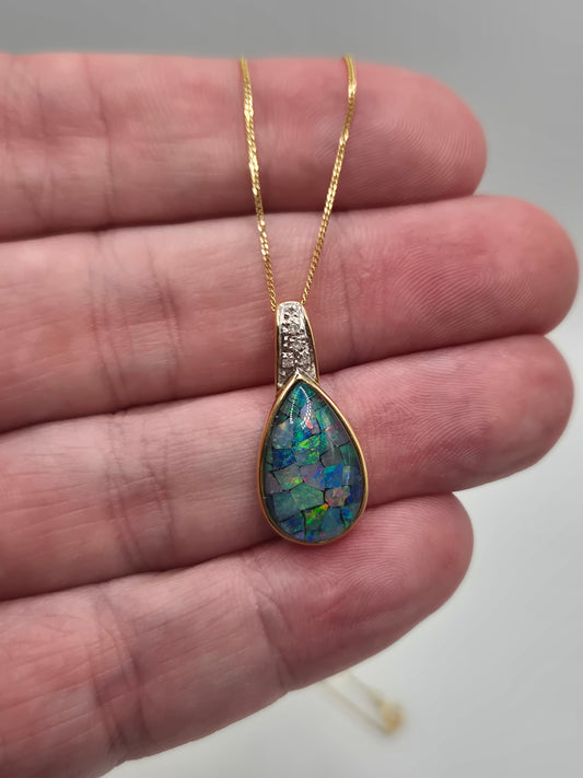 9ct gold opal and diamond necklace