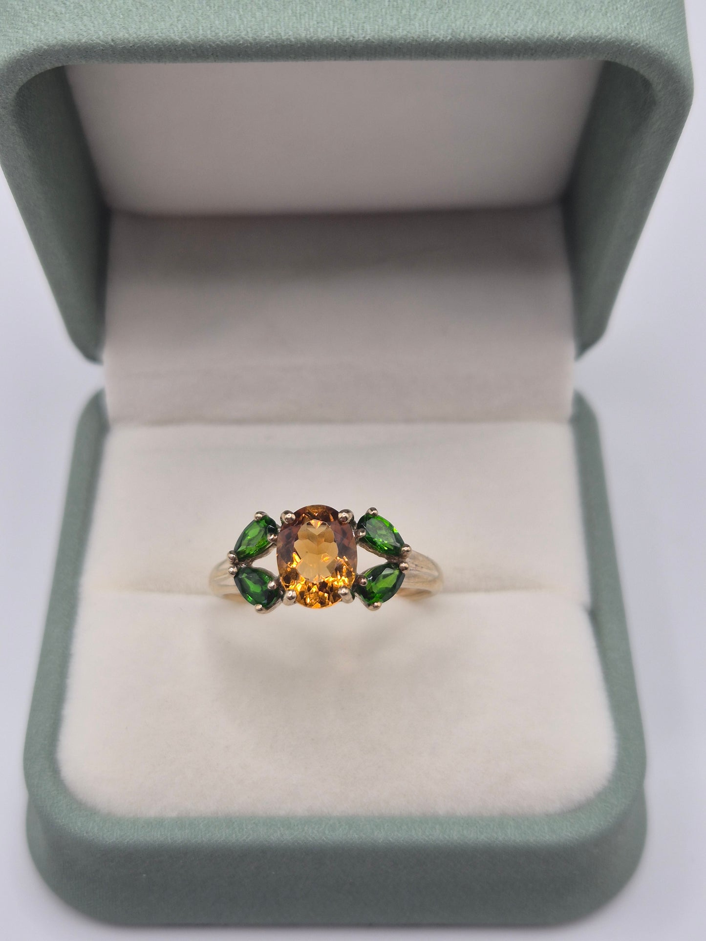 9ct gold citrine and diopside ring