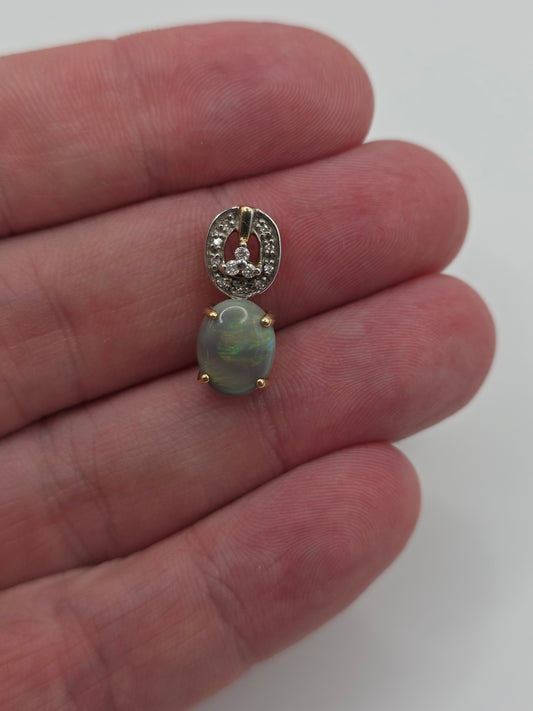 9ct gold opal and diamond pendant