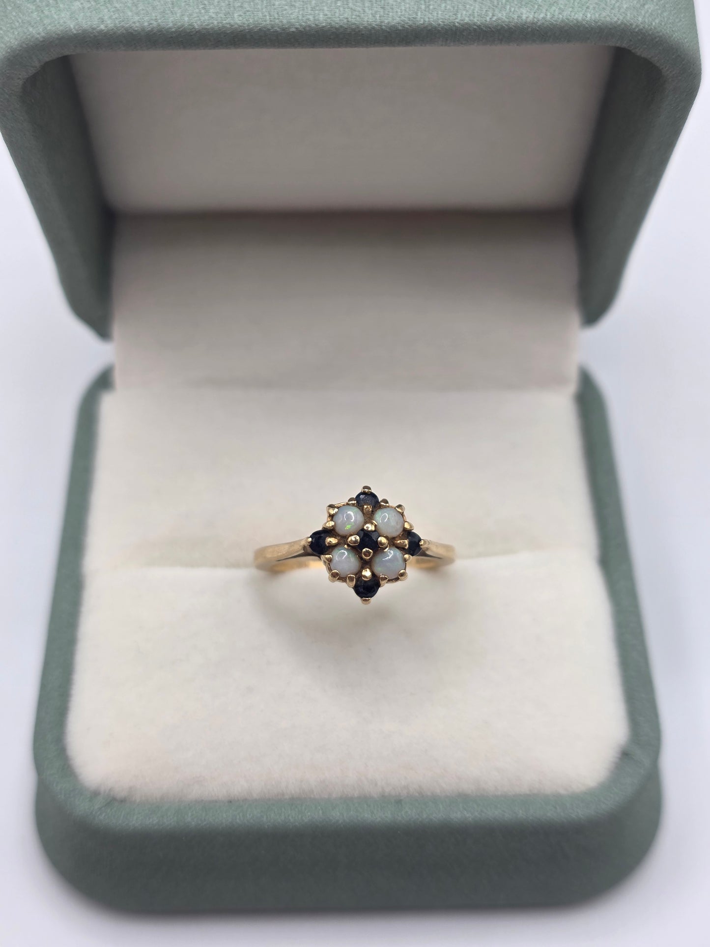 9ct gold opal and sapphire ring
