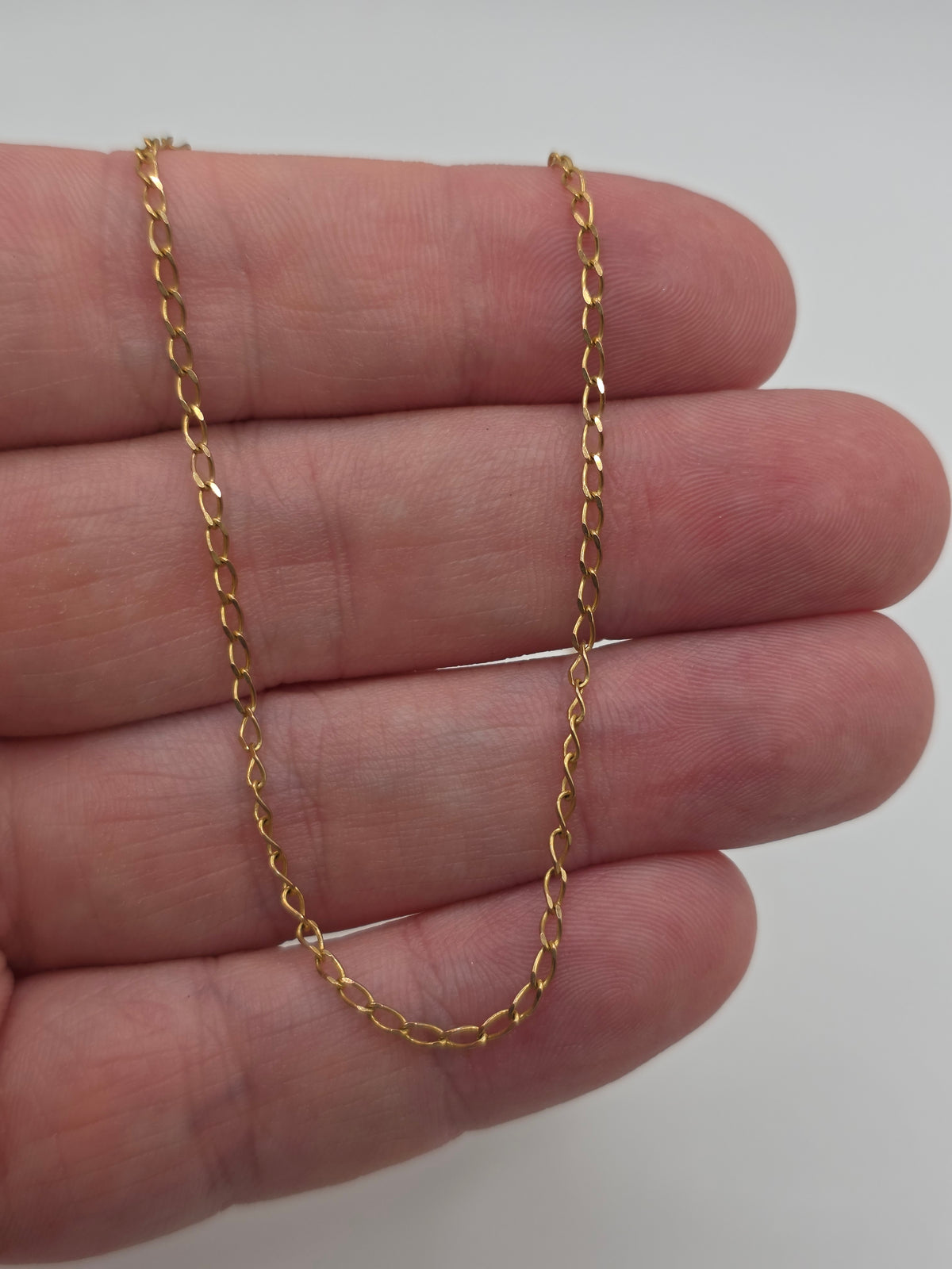 9ct gold chain (108)