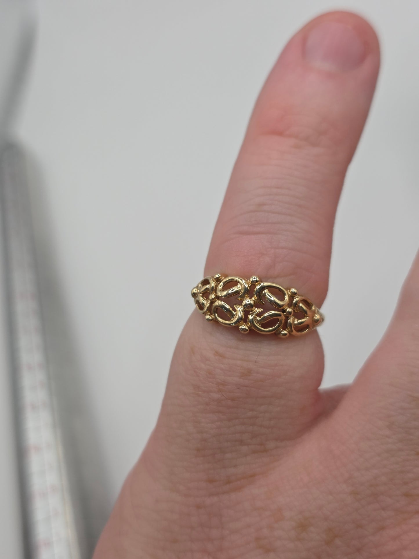 9ct gold ring