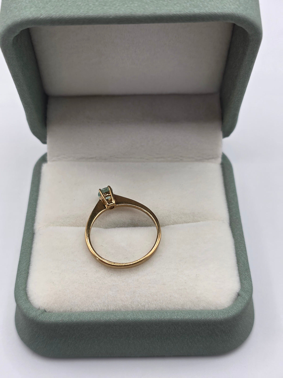 9ct gold topaz ring