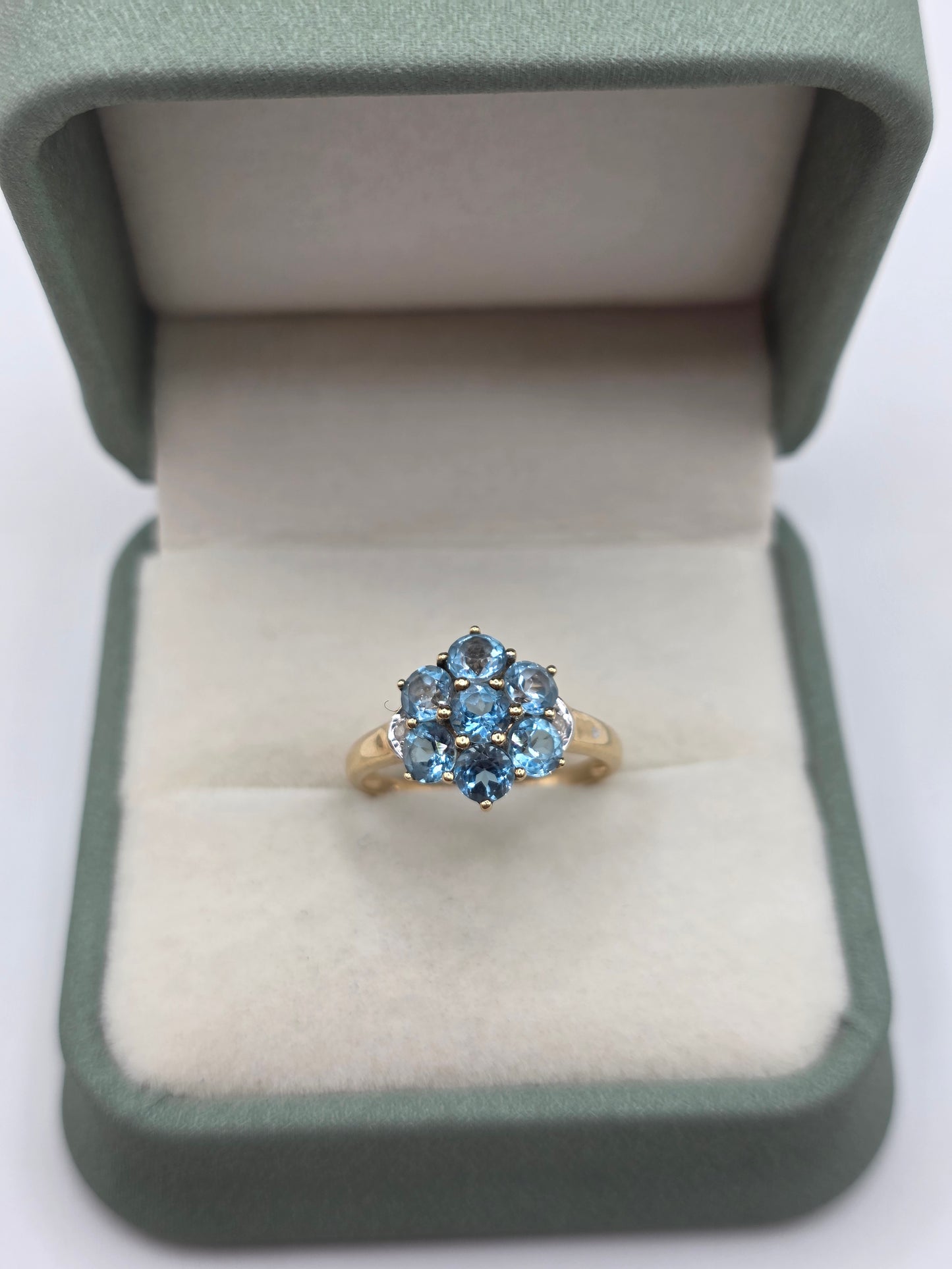 9ct gold topaz and diamond ring