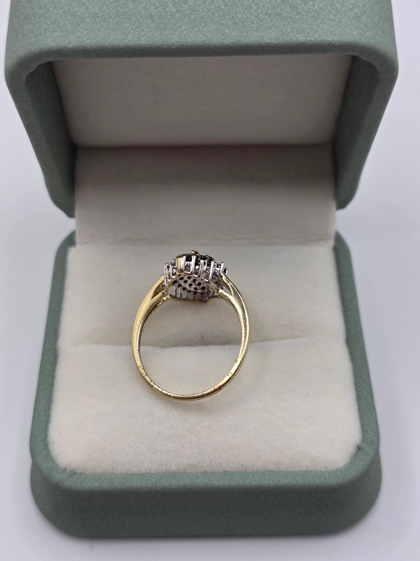 9ct gold diamond ring