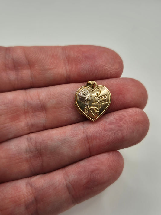 9ct gold "i love you" locket