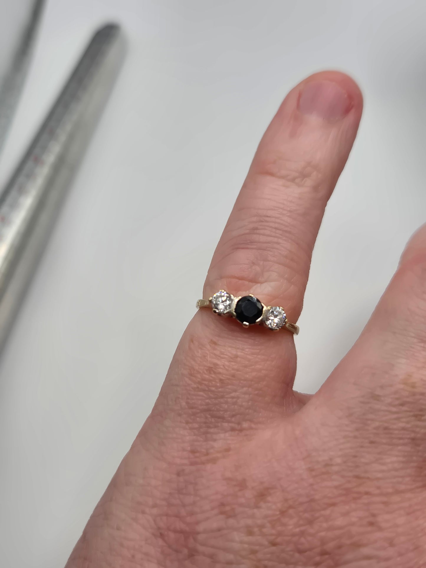 9ct gold sapphire and cz ring